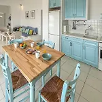 2 Bedroom Lovely In بيت للعطل كالاماتا