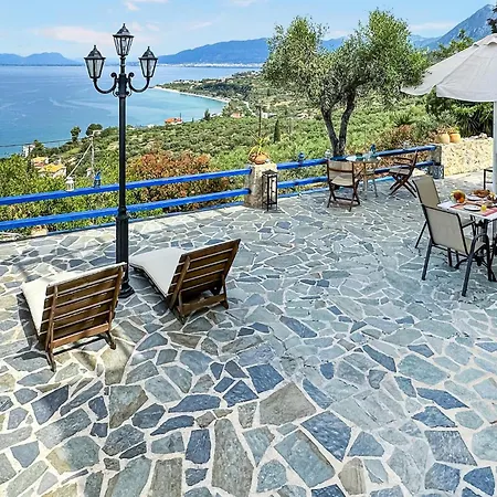 2 Bedroom Lovely In Kalamata