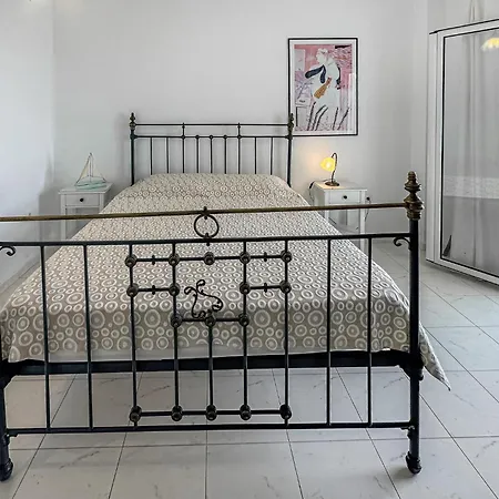 2 Bedroom Lovely In Σπίτι διακοπών