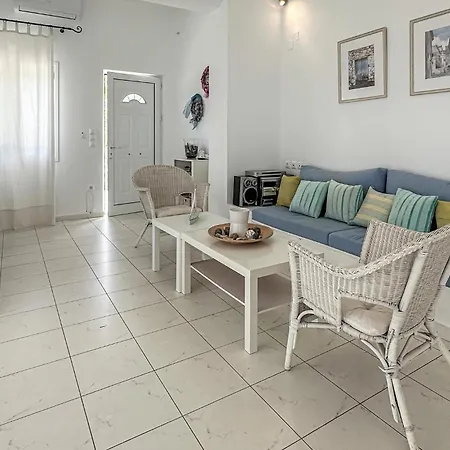 בית נופש 2 Bedroom Lovely In