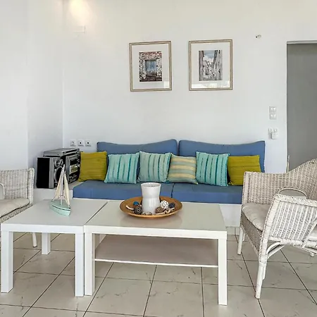 2 Bedroom Lovely In Kalamata