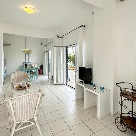 2 Bedroom Lovely In Casa vacanze *