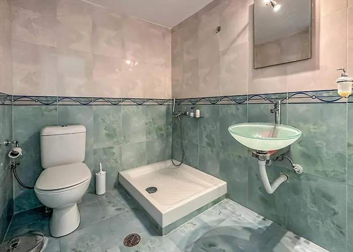 Semesterbostad 2 Bedroom Lovely In Verga Kalamata