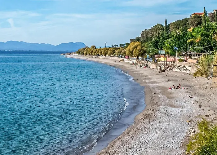 Semesterbostad 2 Bedroom Lovely In