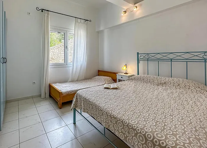 2 Bedroom Lovely In